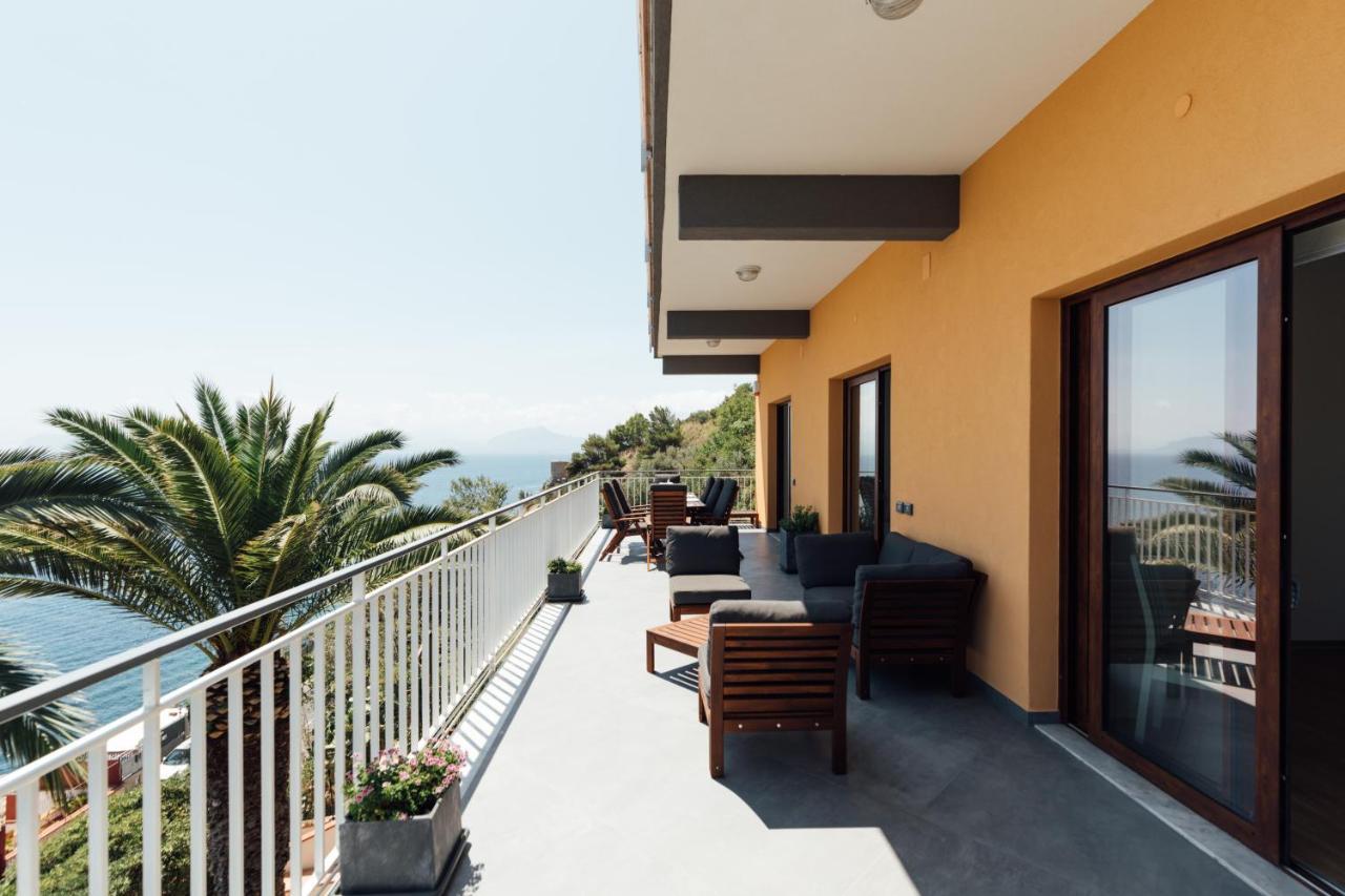 In Con Accesso Al Mare, Vista Mozzafiato Apartamento *